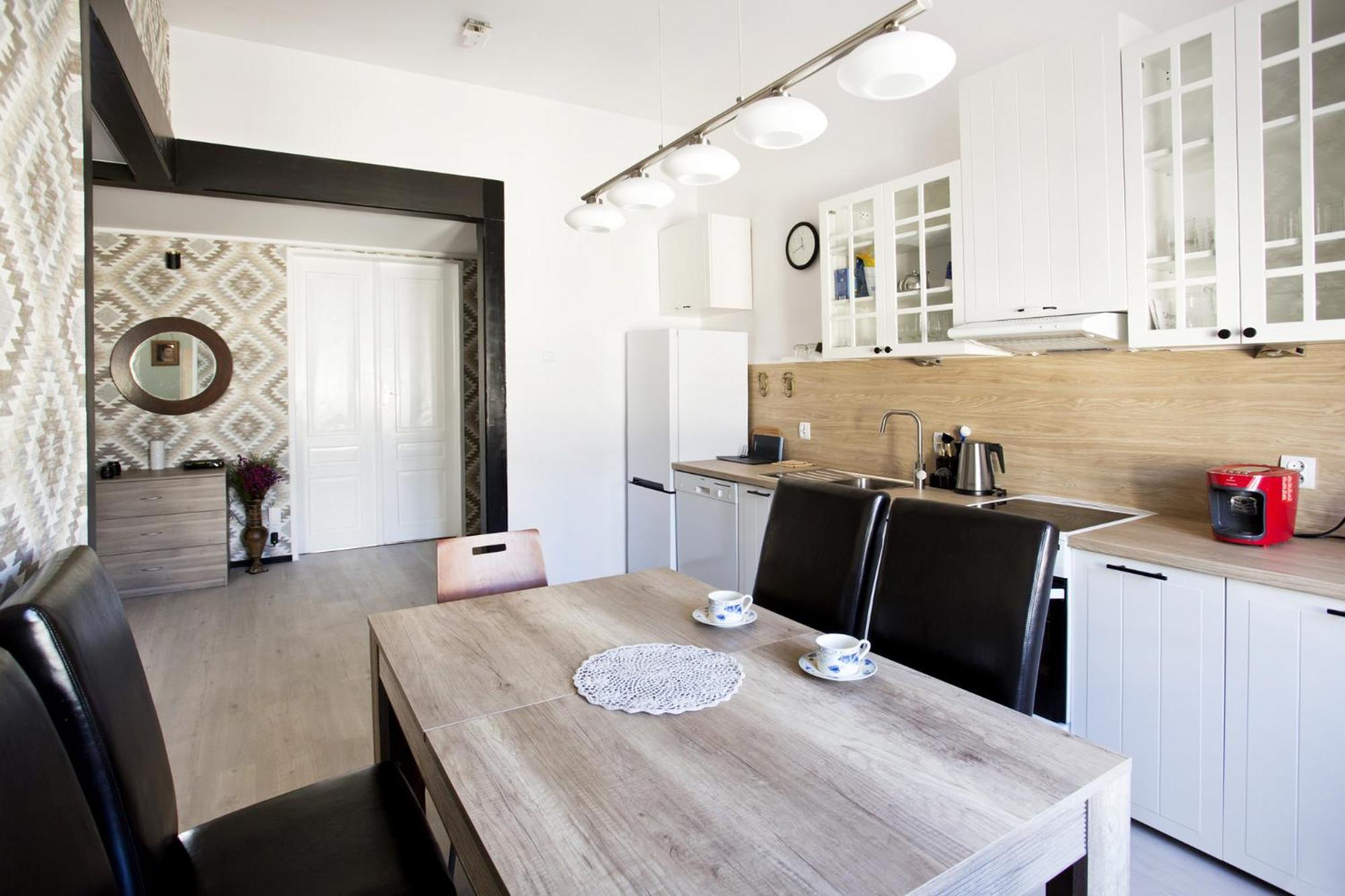 Large Next To Main Station - 85 M2 * Kraków