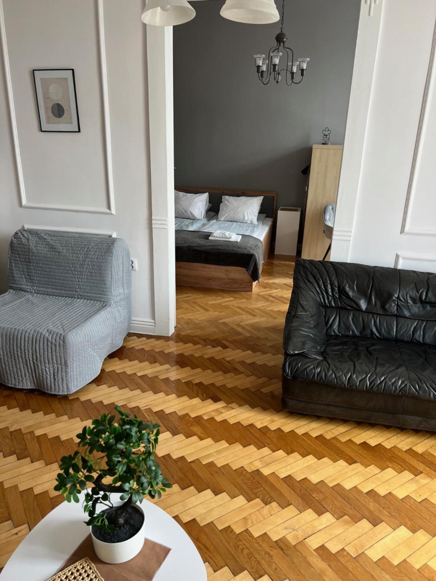 Large Next To Main Station - 85 M2 Kraków